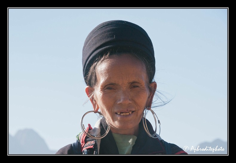 23 Hmong's portraits